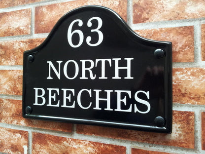 Medium bridge top house sign 290mm x 220mm - personalised mews style cast iron plaque UK